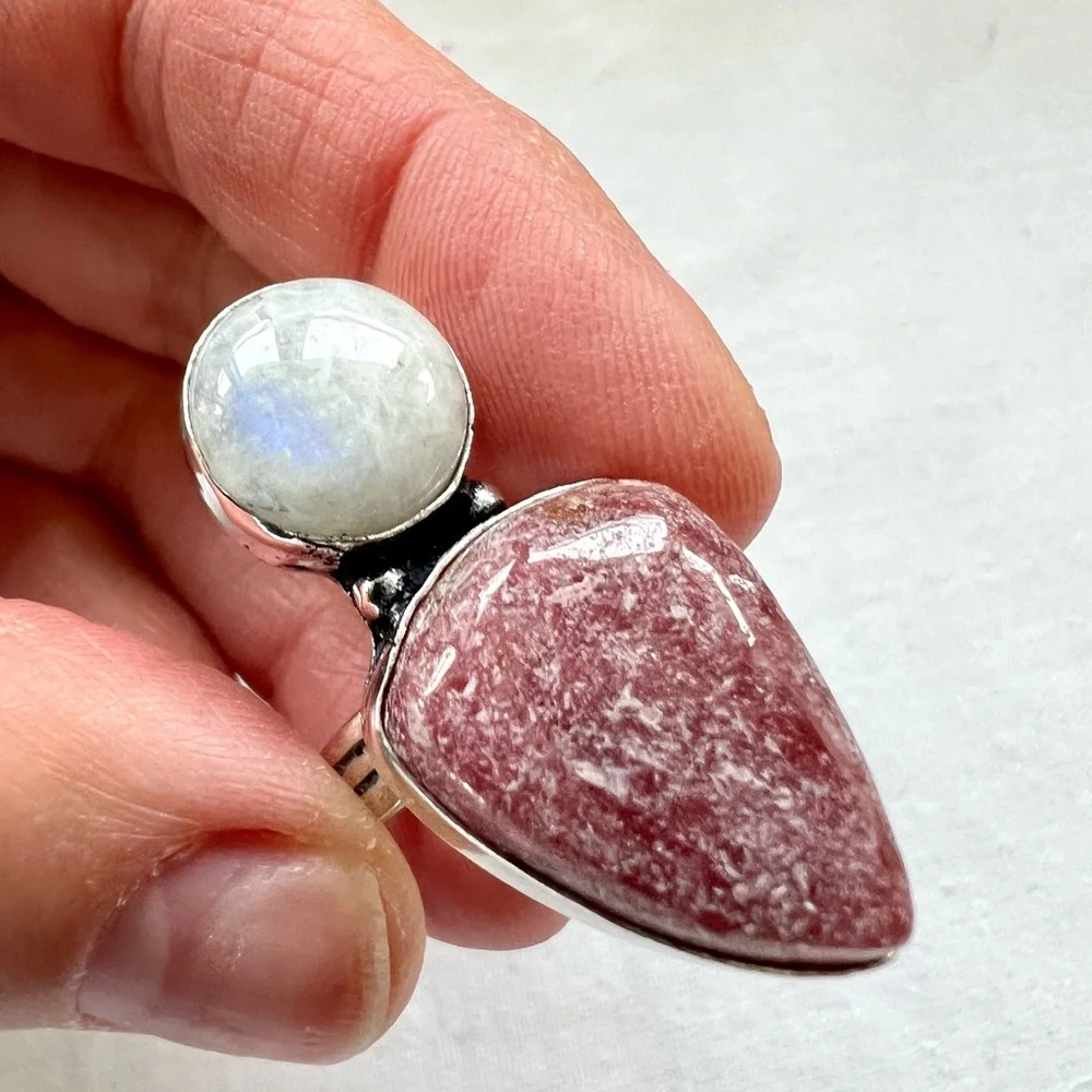 925 Rainbow Flash Moonstone + Rhodonite Love Ring 7